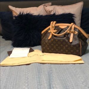 Louis Vuitton Tivoli GM
